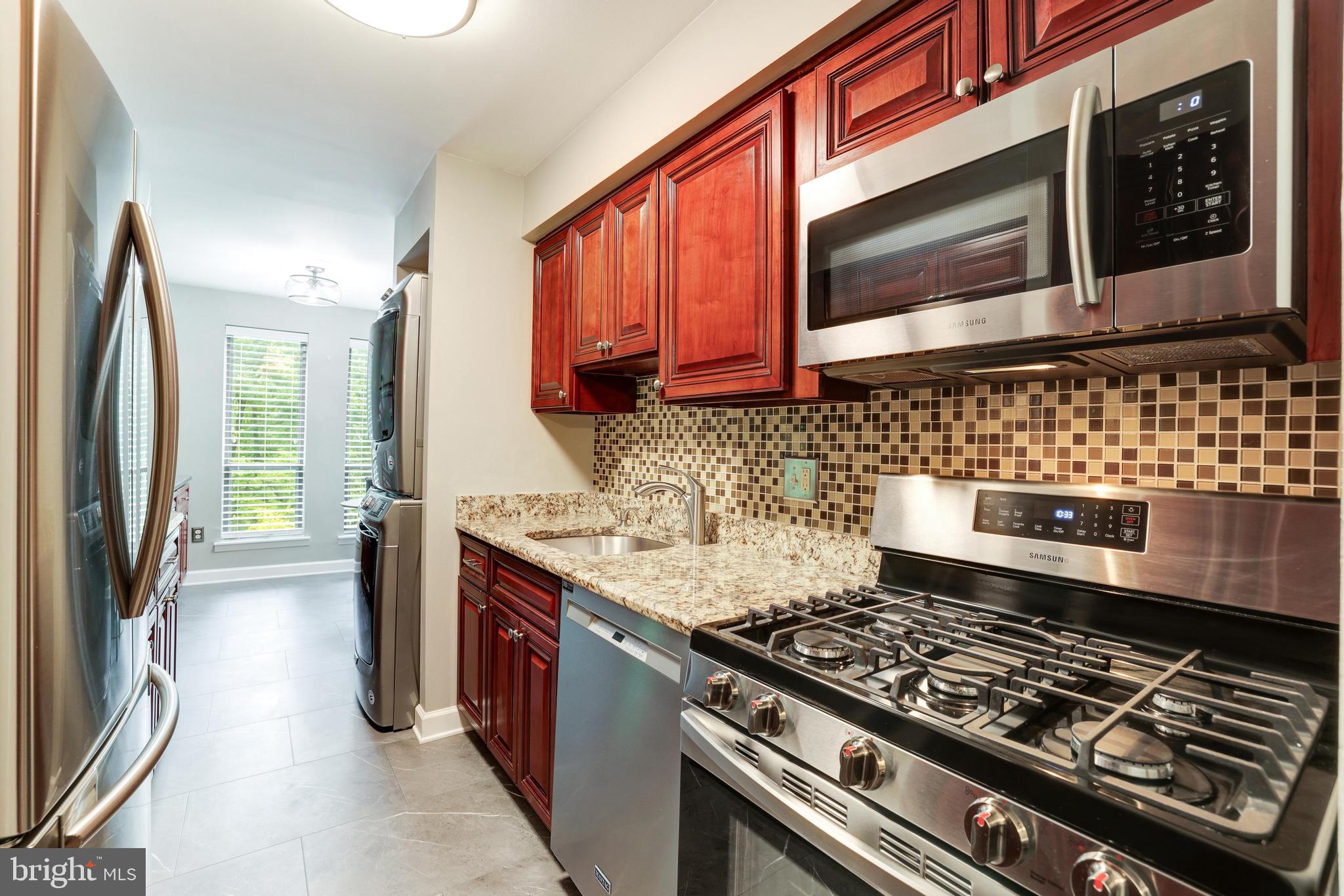 11244 Chestnut Grove Square, Unit 255 Reston, VA 20190 - Photo 16 of 37