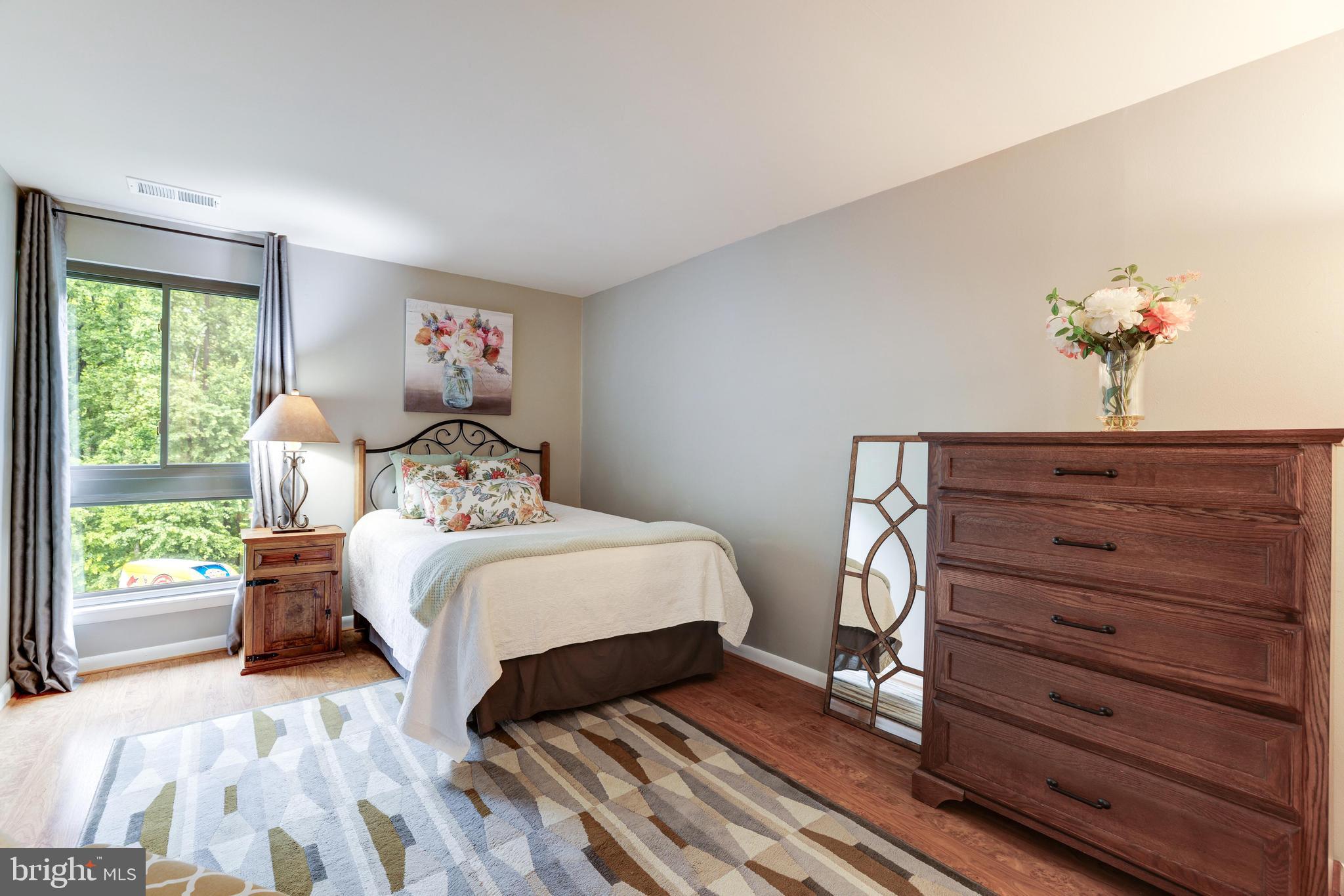 11244 Chestnut Grove Square, Unit 255 Reston, VA 20190 - Photo 27 of 37 Bedroom 1