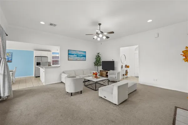 $2,200 | 2916 Comanche Trail, Waco, TX 76712