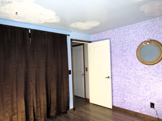 150 Southeast Palmblad Drive Gresham, OR 97080 - Photo 26 of 36 a bathroom with a sink mirror and vanity