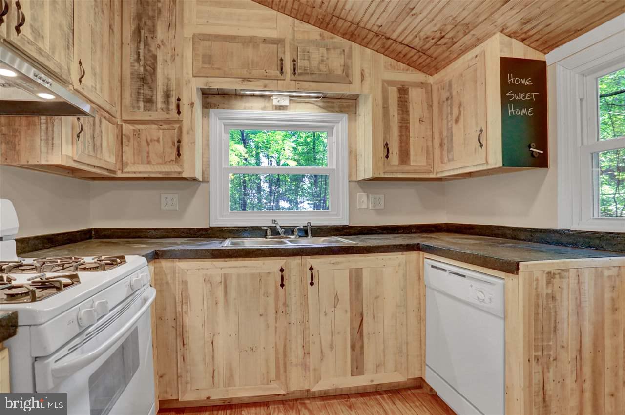 29 Cabin Still Road Delta, PA 17314 - Photo 6 of 28 Gallery Image 6