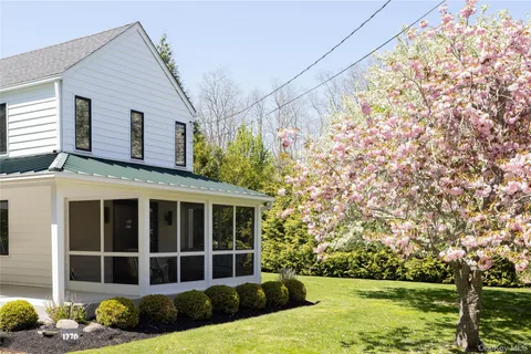 $1,565,000 | 1270 Skunk Lane, Cutchogue, NY 11935