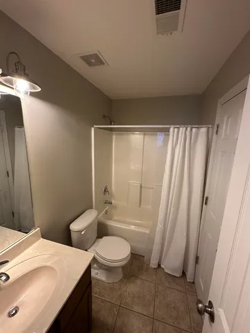 $2,275 | 1354 Island Place East, Memphis, TN 38103