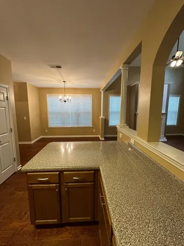 $2,395 | 1354 Island Place East, Memphis, TN 38103