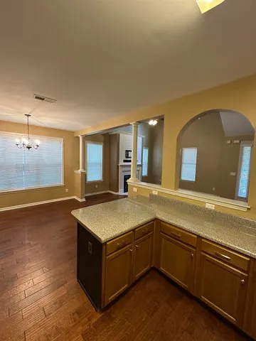 $2,395 | 1354 Island Place East, Memphis, TN 38103