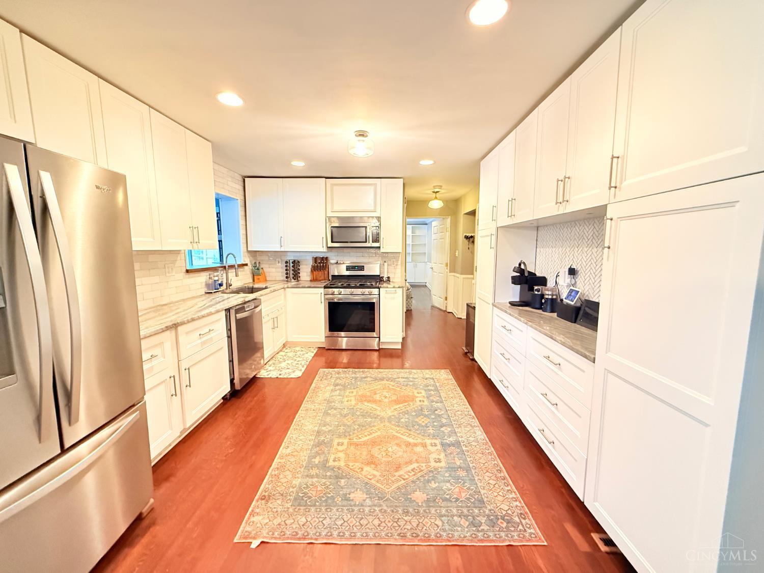 1488 8 Mile Road Cincinnati, OH 45255 - Photo 5 of 30