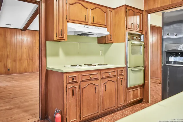 $1,575 | 6023 Kinman Drive, Leon Valley, TX 78238