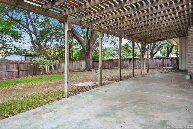 $1,575 | 6023 Kinman Drive, Leon Valley, TX 78238