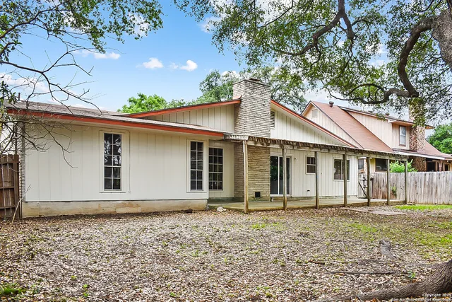 $1,575 | 6023 Kinman Drive, Leon Valley, TX 78238