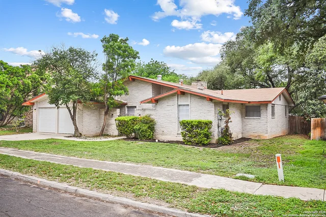 $1,575 | 6023 Kinman Drive, Leon Valley, TX 78238