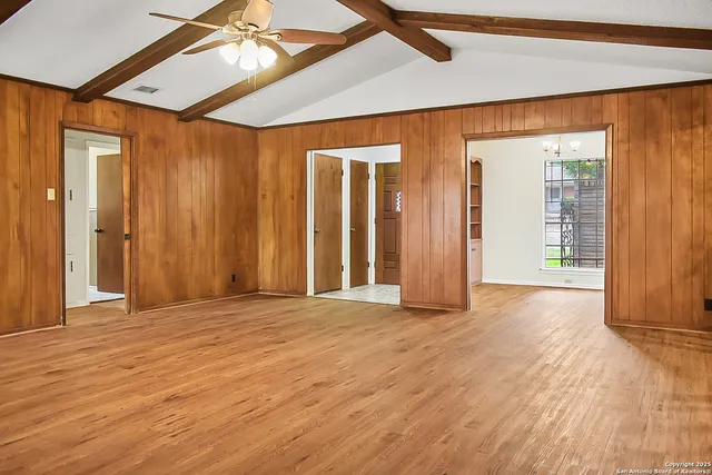 $1,575 | 6023 Kinman Drive, Leon Valley, TX 78238