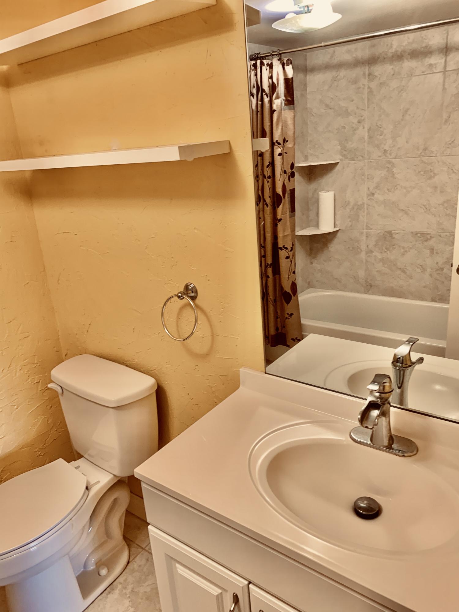 5301 Northwest 2nd Avenue, Unit 207 Boca Raton, FL 33487 - Photo 14 of 17 Bathroom 1