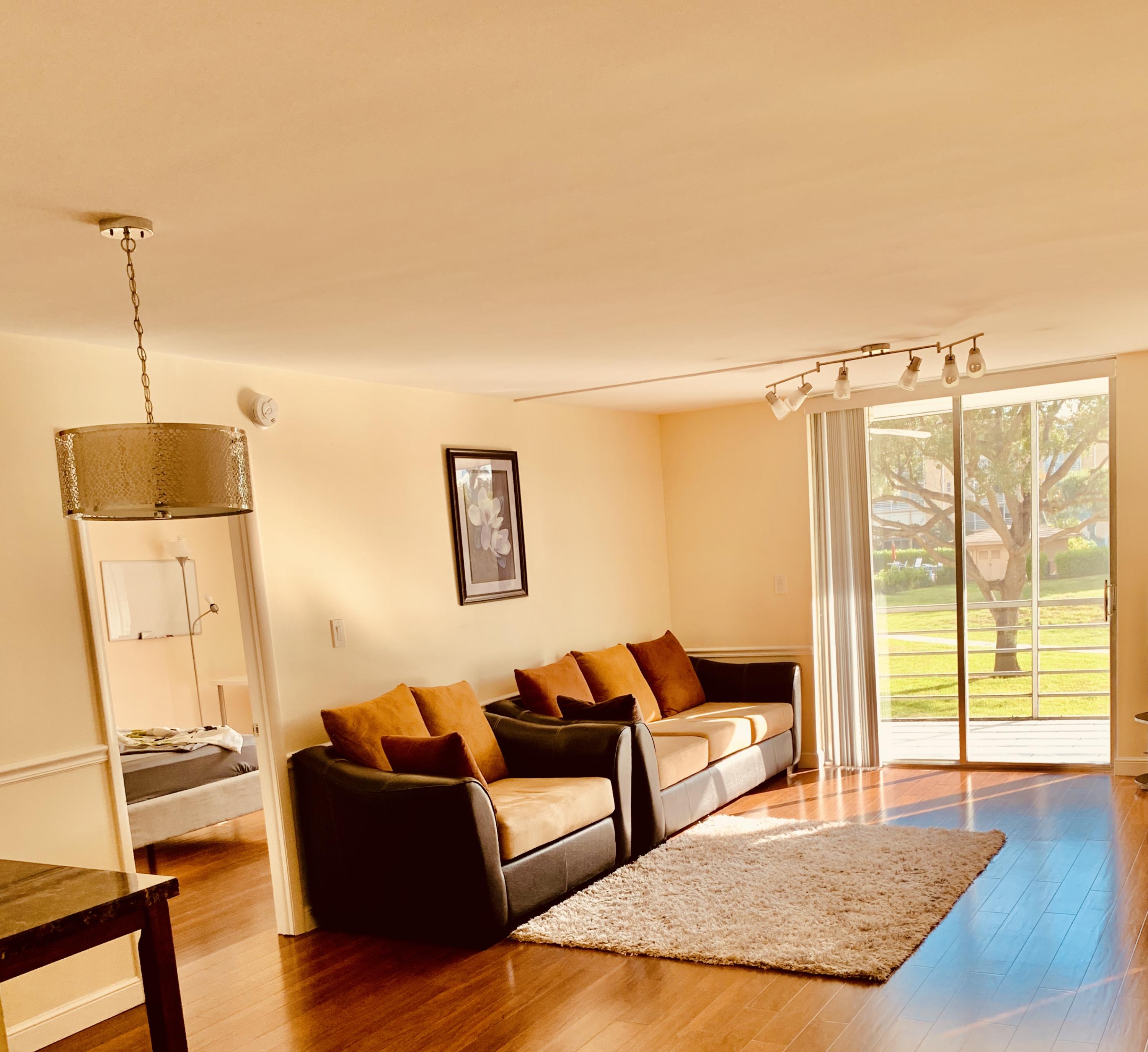 5301 Northwest 2nd Avenue, Unit 207 Boca Raton, FL 33487 - Photo 3 of 17 Living Room