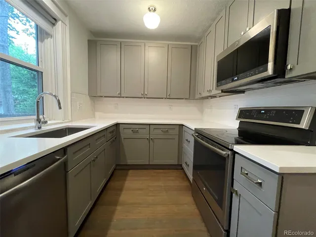 $3,200 | 3538 East 17th Avenue, Denver, CO 80206