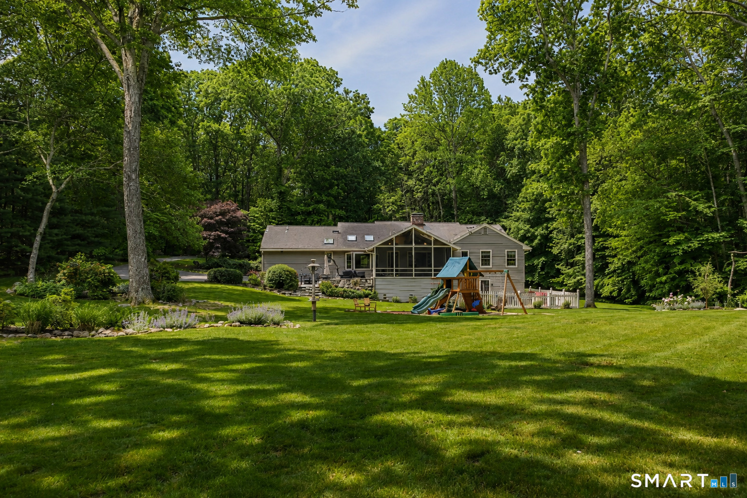 14 Saw Mill Road Weston, CT 06883 - Photo 5 of 40