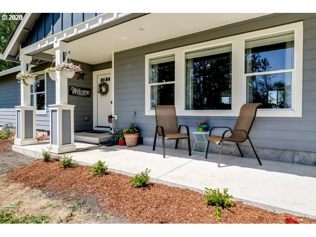 29097 Milliron Road Junction City, OR 97448 - Photo 5 of 32 Gallery Image 5