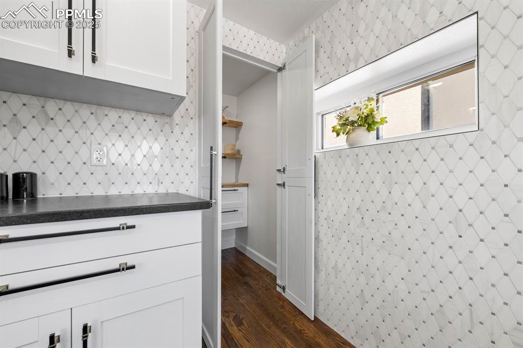 29767 Preston Road Pueblo, CO 81006 - Photo 16 of 46 a view of a hallway