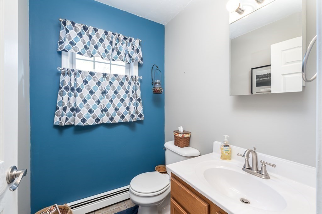 44 Fiskdale Road Brookfield, MA 01506 - Photo 21 of 33