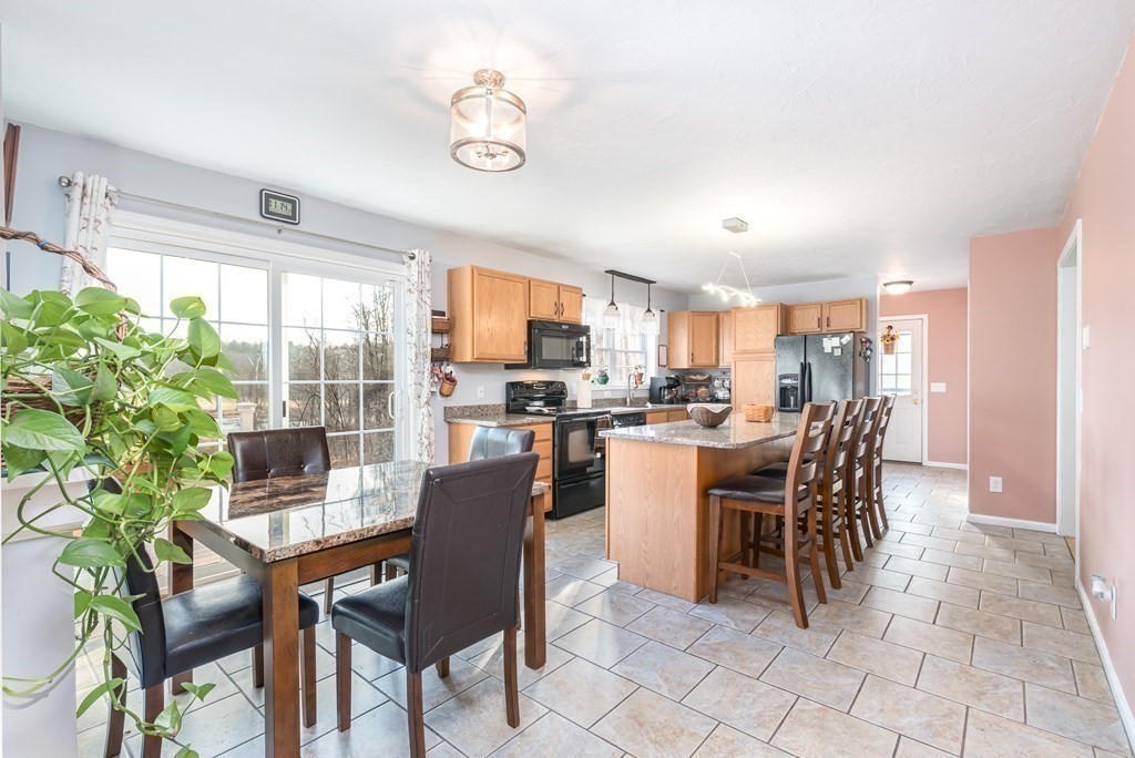 44 Fiskdale Road Brookfield, MA 01506 - Photo 6 of 33