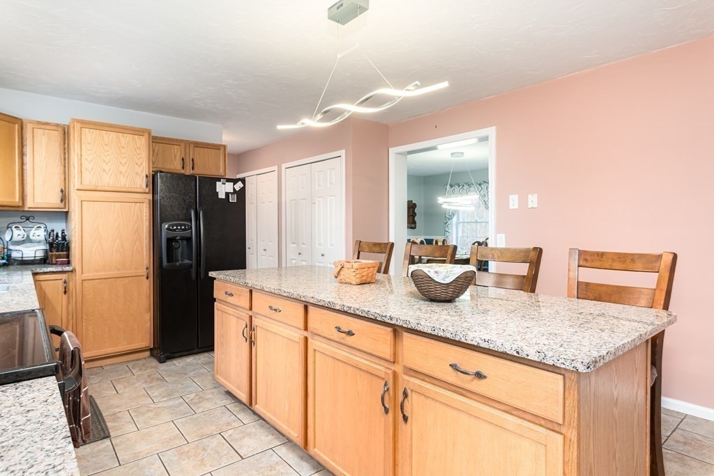 44 Fiskdale Road Brookfield, MA 01506 - Photo 8 of 33