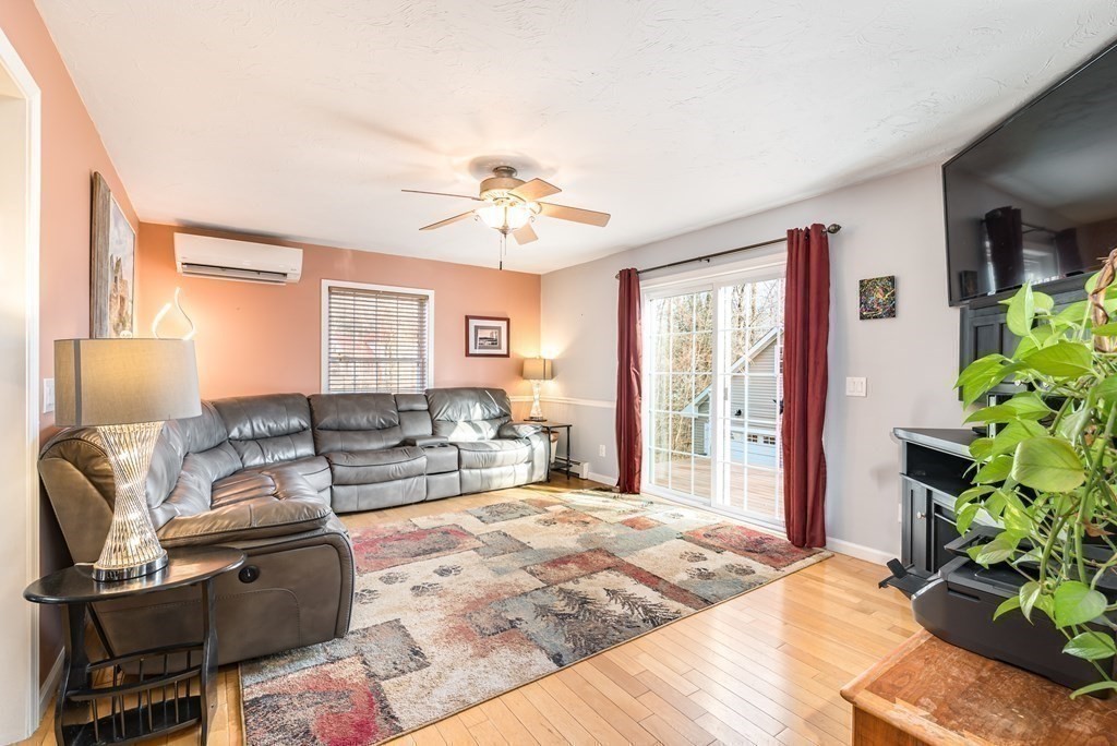 44 Fiskdale Road Brookfield, MA 01506 - Photo 10 of 33