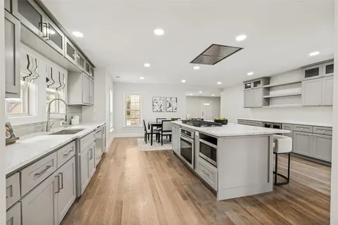 $1,040,000 | 2006 Marydale Road, Dallas, TX 75208