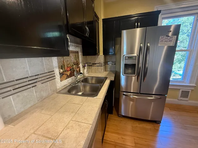 $1,300 | 124-126 10th Avenue, Scranton, PA 18504