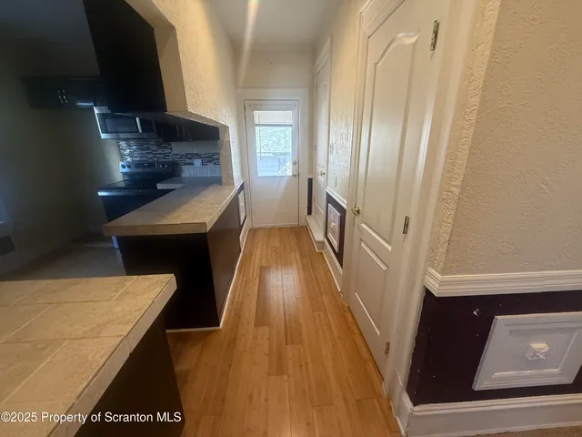 $1,300 | 124-126 10th Avenue, Scranton, PA 18504