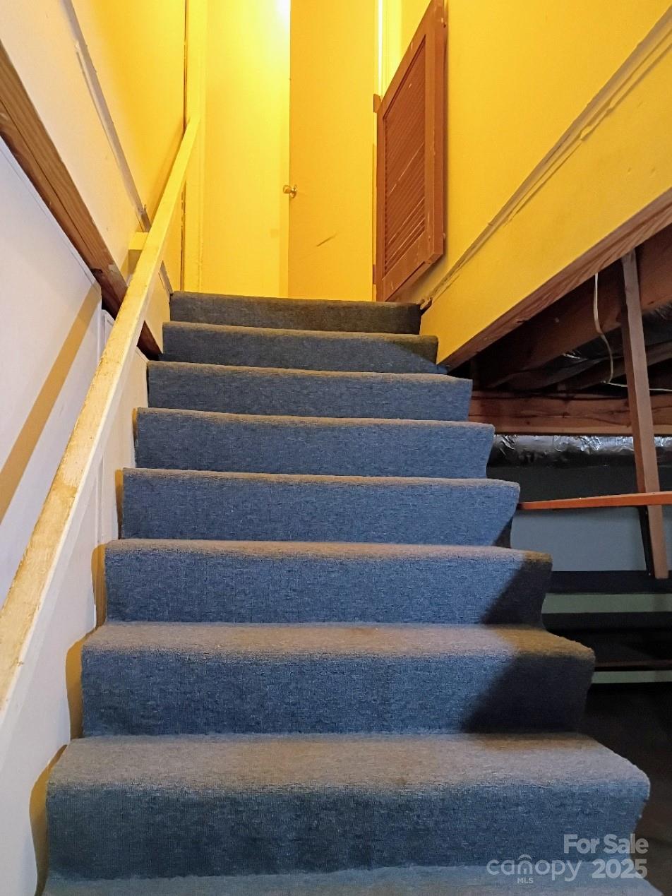 141 Justice Drive Rutherfordton, NC 28139 - Photo 23 of 30 a view of entryway