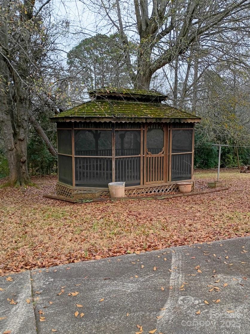 141 Justice Drive Rutherfordton, NC 28139 - Photo 29 of 30 a house with a outdoor space