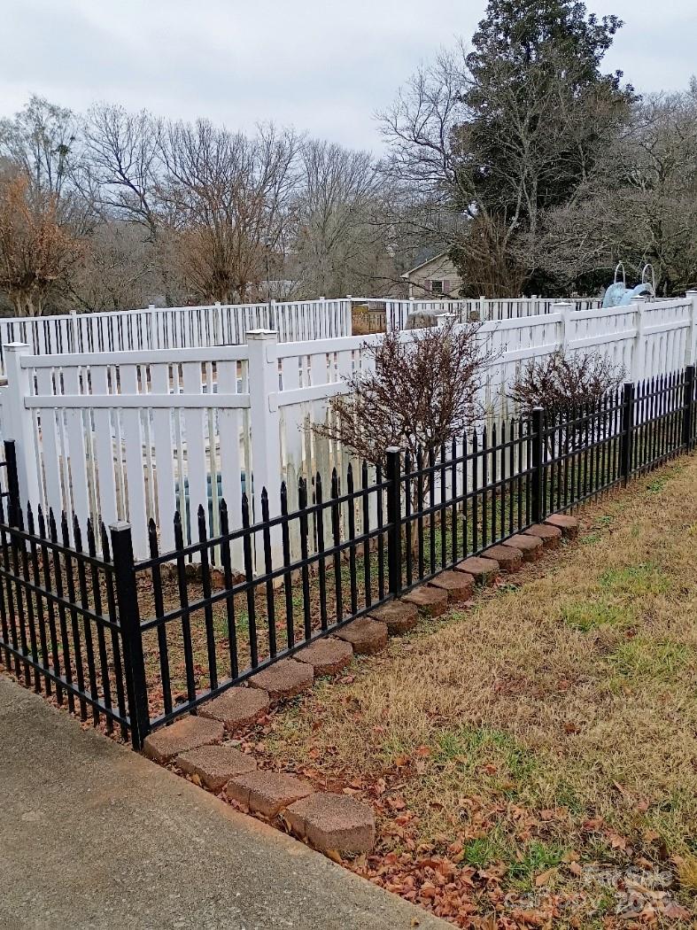 141 Justice Drive Rutherfordton, NC 28139 - Photo 3 of 30 a view of a fence