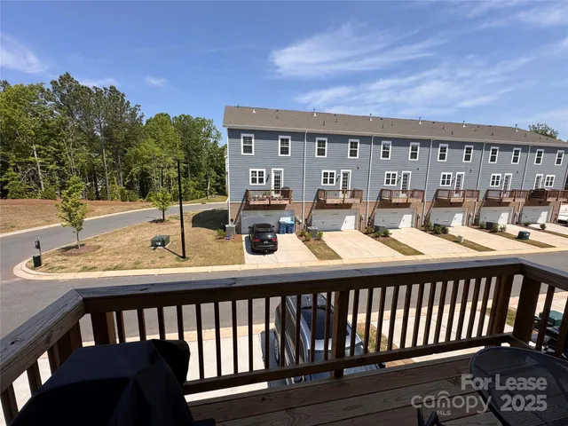 $2,300 | 4326 Reed Creek Drive, Sherrills Ford, NC 28673