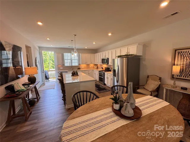 $2,300 | 4326 Reed Creek Drive, Sherrills Ford, NC 28673