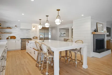 $3,150,000 | 23 Whittier Road, Marblehead, MA 01945