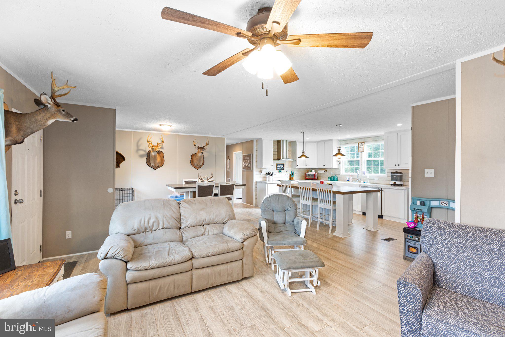 14008 Post Oak Road Spotsylvania, VA 22551 - Photo 14 of 42 Family Room