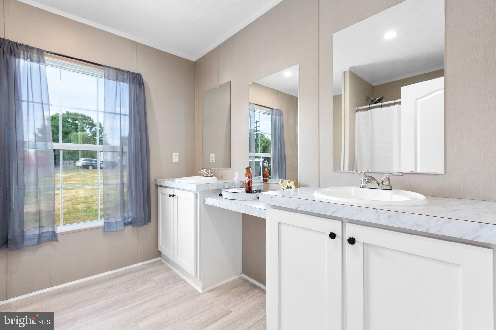14008 Post Oak Road Spotsylvania, VA 22551 - Photo 27 of 42 Primary Bathroom