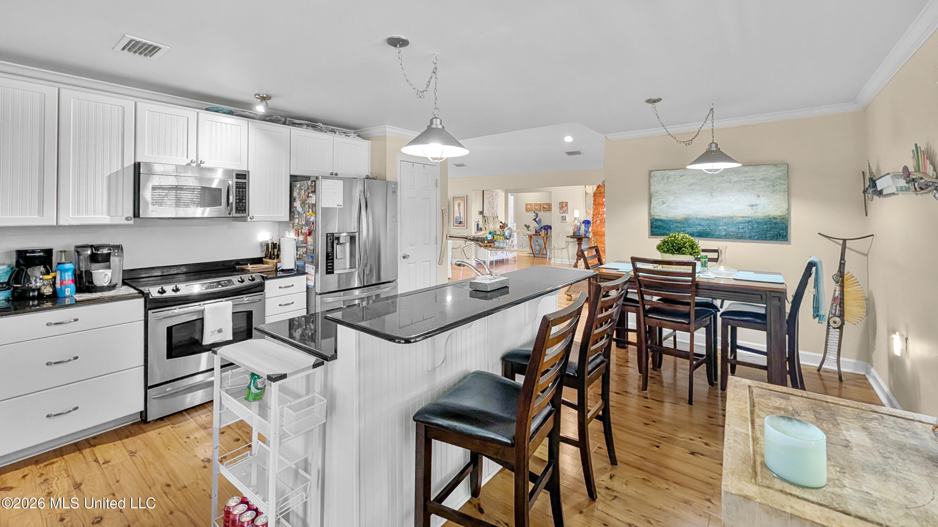 340 Lemoyne Road Pass Christian, MS 39571 - Photo 8 of 31 c59585ee-d1f8-4c38-b7f7-2e3af9d1b5d1