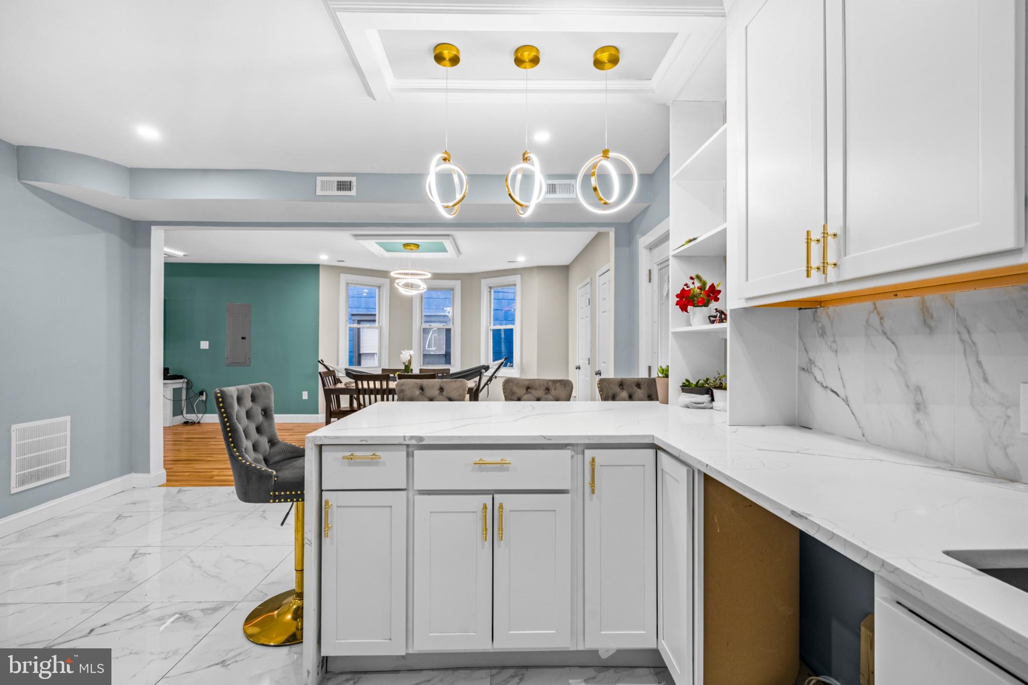 46 Boone Street Cumberland, MD 21502 - Photo 8 of 35 Modern elegance in a bright kitchen.