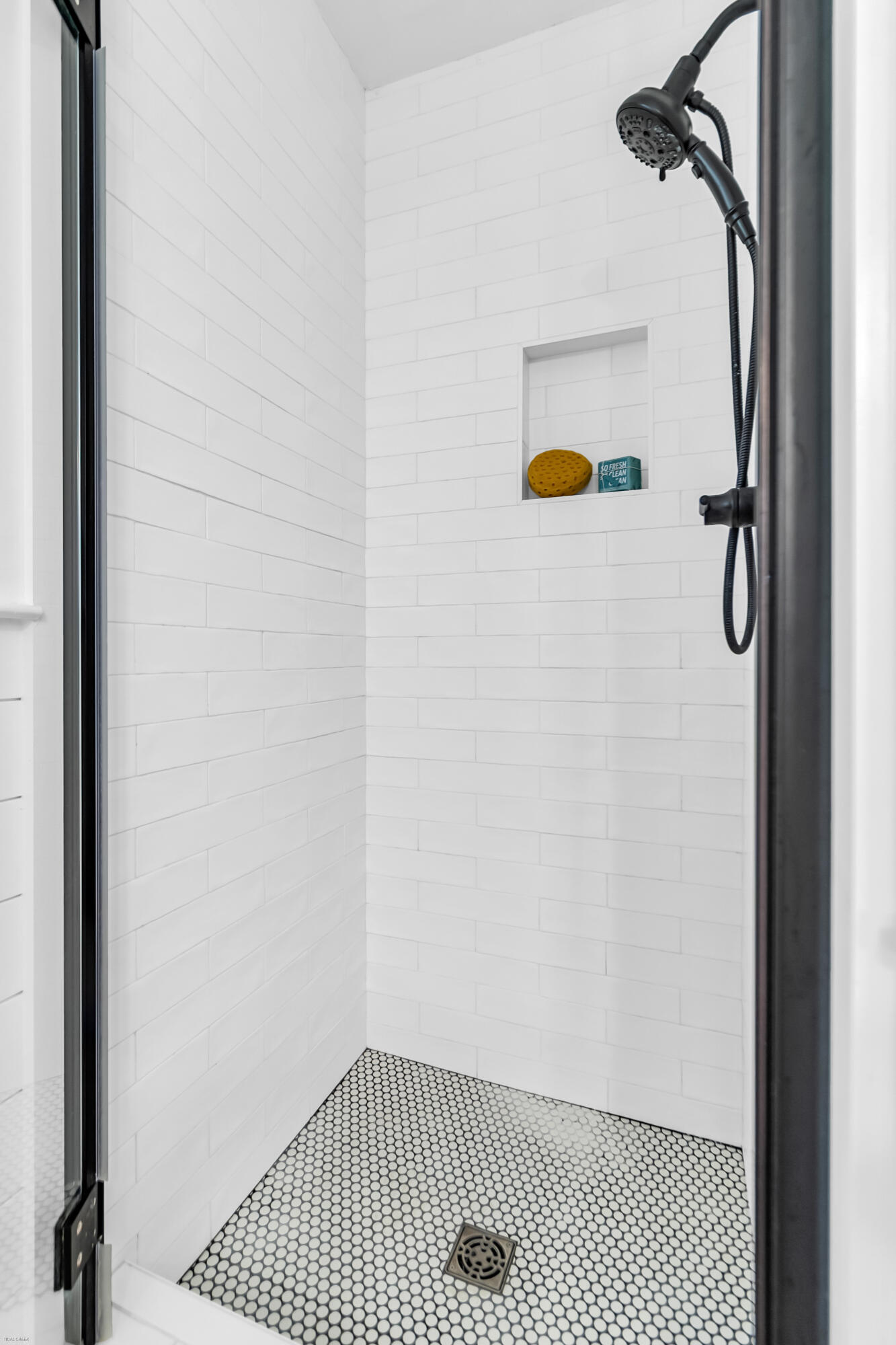 568 Woodspring Road Mount Pleasant, SC 29466 - Photo 17 of 56 Full bath shower off kitchen