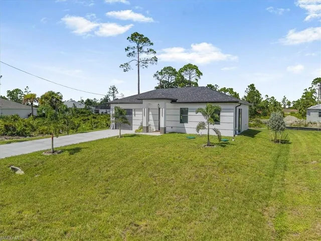 $269,000 | 739 Ferguson Avenue South, Lehigh Acres, FL 33974