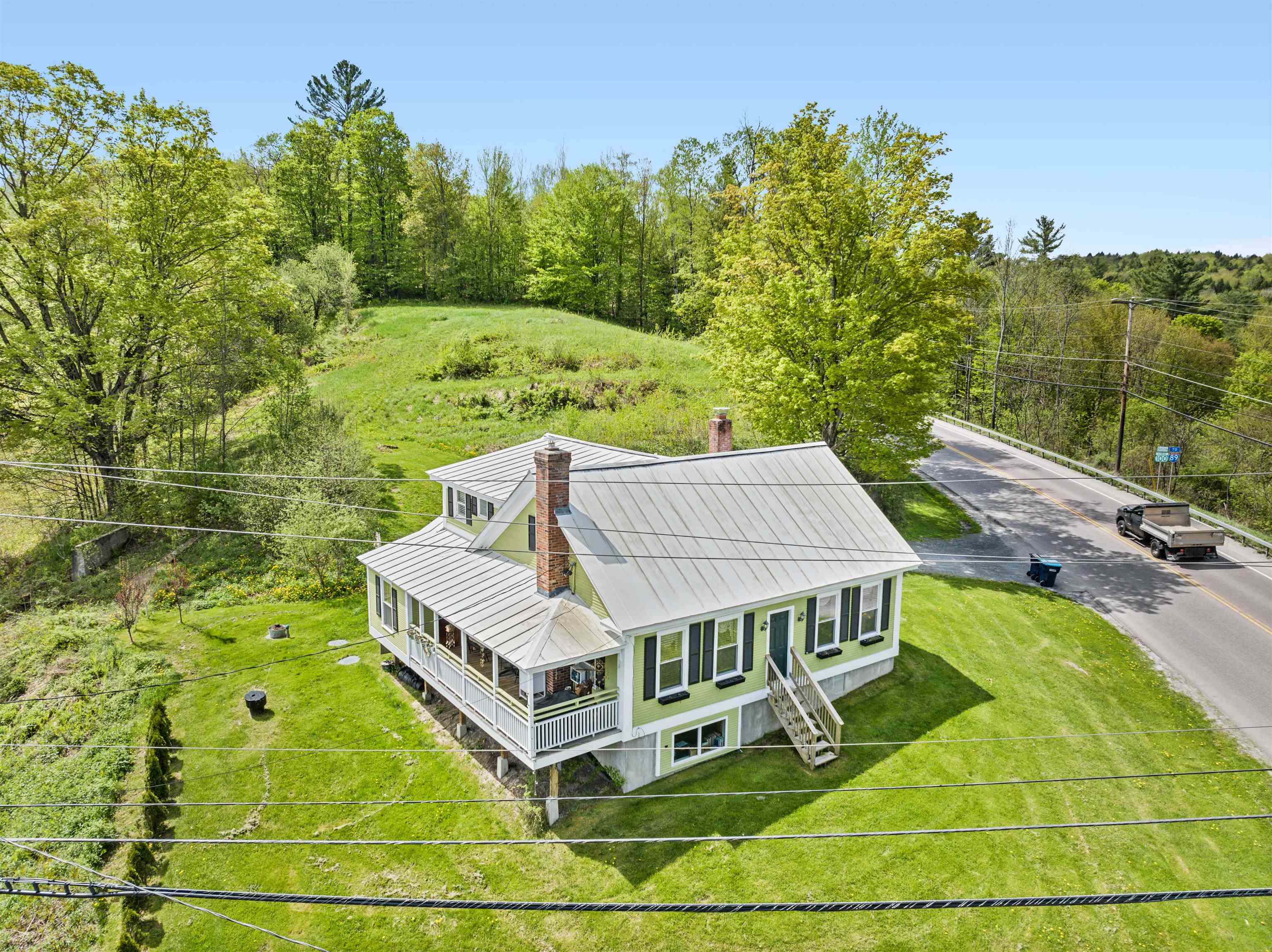 3250 Waterbury-Stowe Road Waterbury, VT 05677 - Photo 2 of 32
