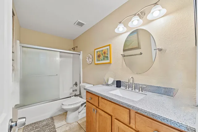 $405,900 | 661 Southeast 25th Drive, Okeechobee, FL 34974