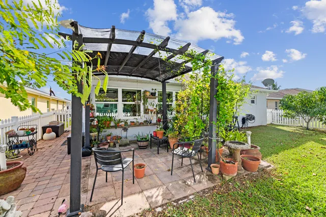 $405,900 | 661 Southeast 25th Drive, Okeechobee, FL 34974