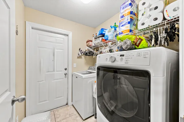 $405,900 | 661 Southeast 25th Drive, Okeechobee, FL 34974