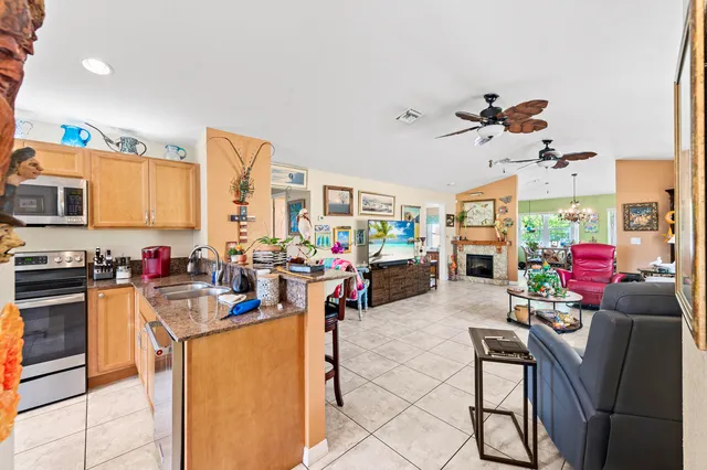 $405,900 | 661 Southeast 25th Drive, Okeechobee, FL 34974