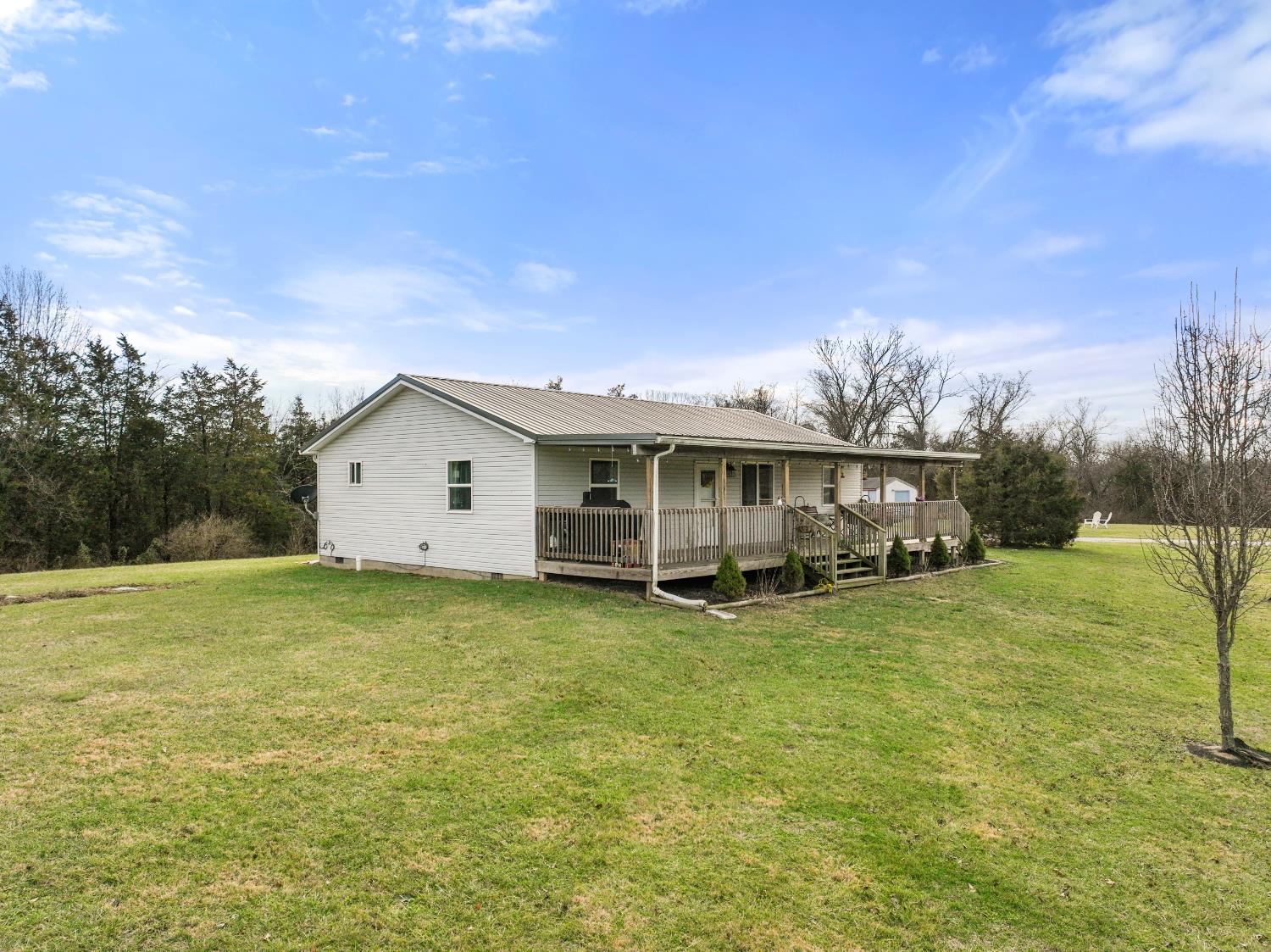 13758 Highway 250 Rising Sun, IN 47040 - Photo 2 of 35