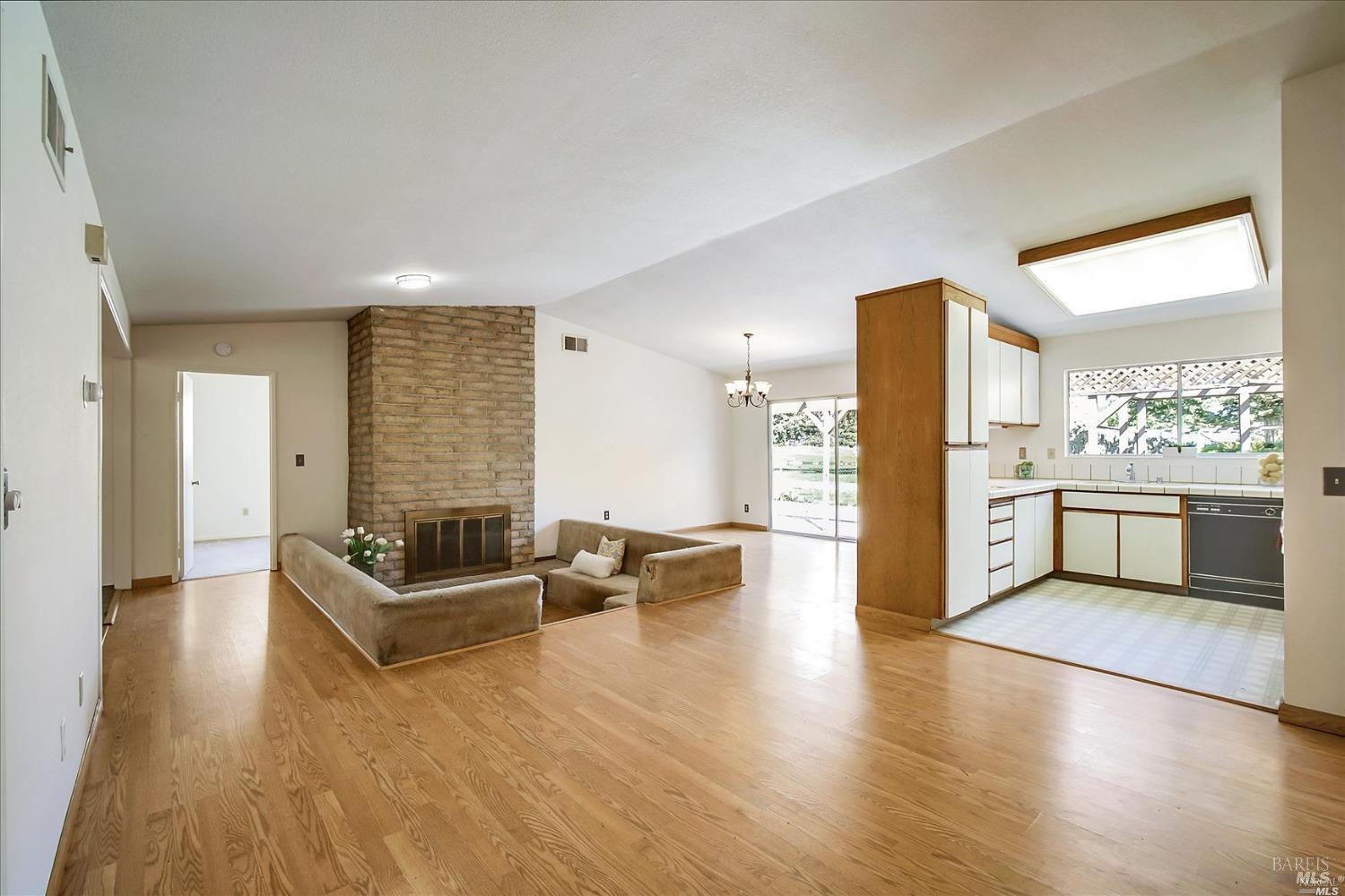 4876 Fairway Drive Rohnert Park, CA 94928 - Photo 3 of 6