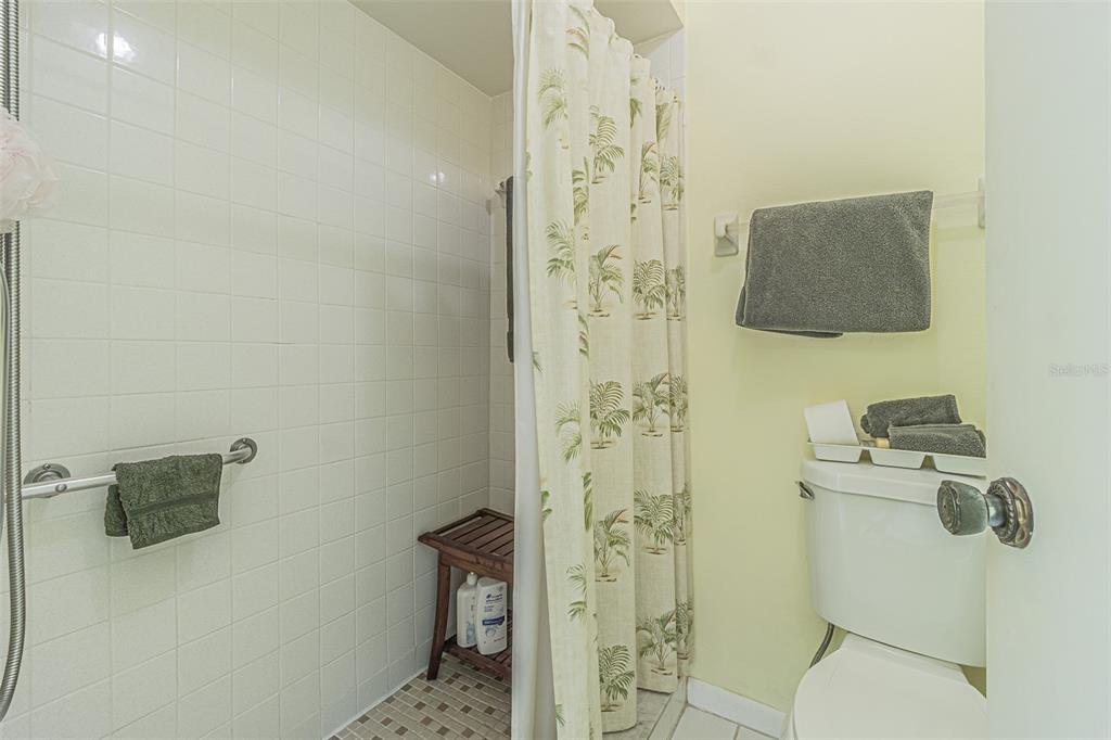 1130 Orange Tree Circle West, Unit C Palm Harbor, FL 34684 - Photo 16 of 32