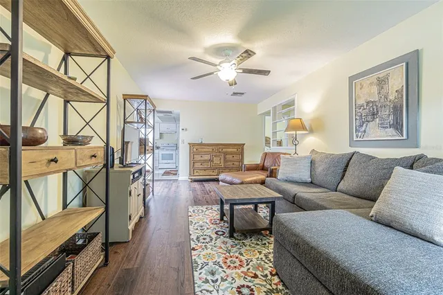 $229,000 | 1130 Orange Tree Circle West, Unit C, Palm Harbor, FL 34684