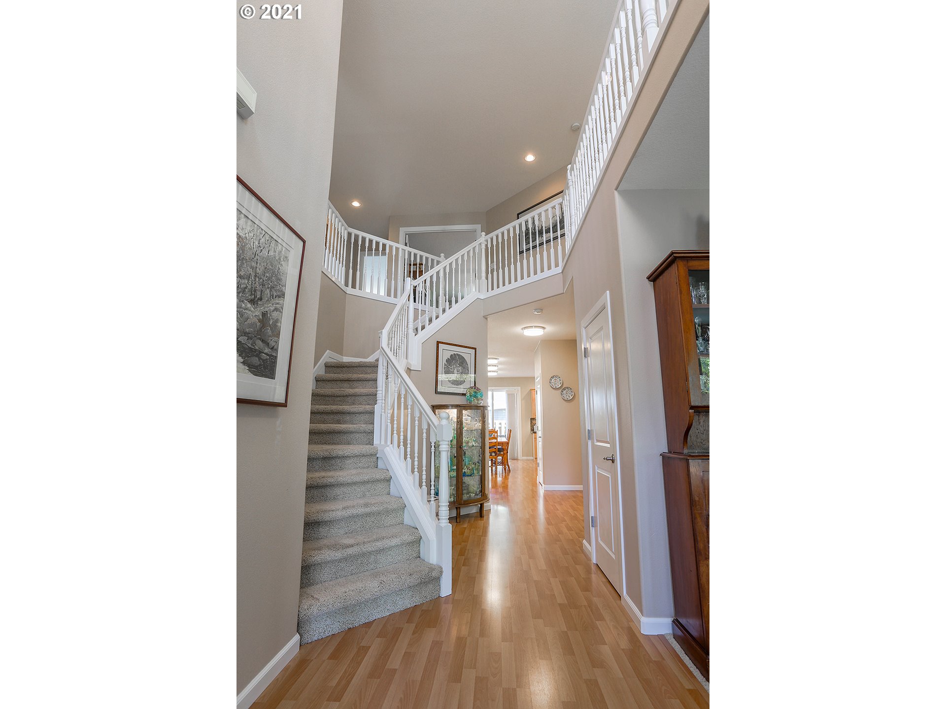 808 North 9th Way Ridgefield, WA 98642 - Photo 2 of 32